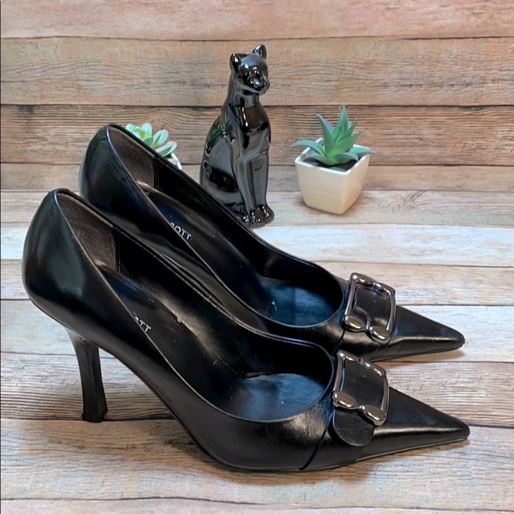 Blake Scott Heels with Buckle Size 8.5
